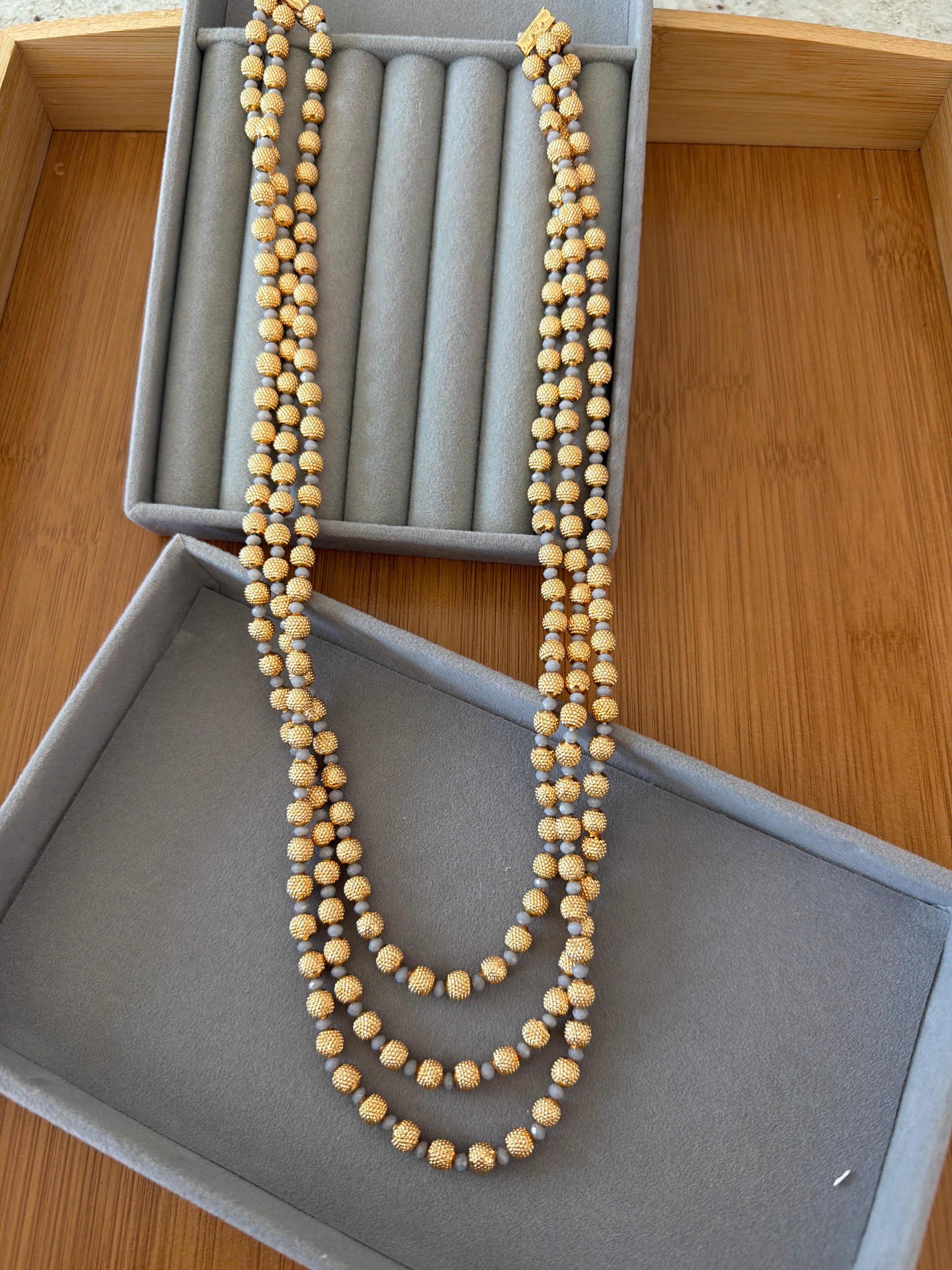 Light weight beaded necklace