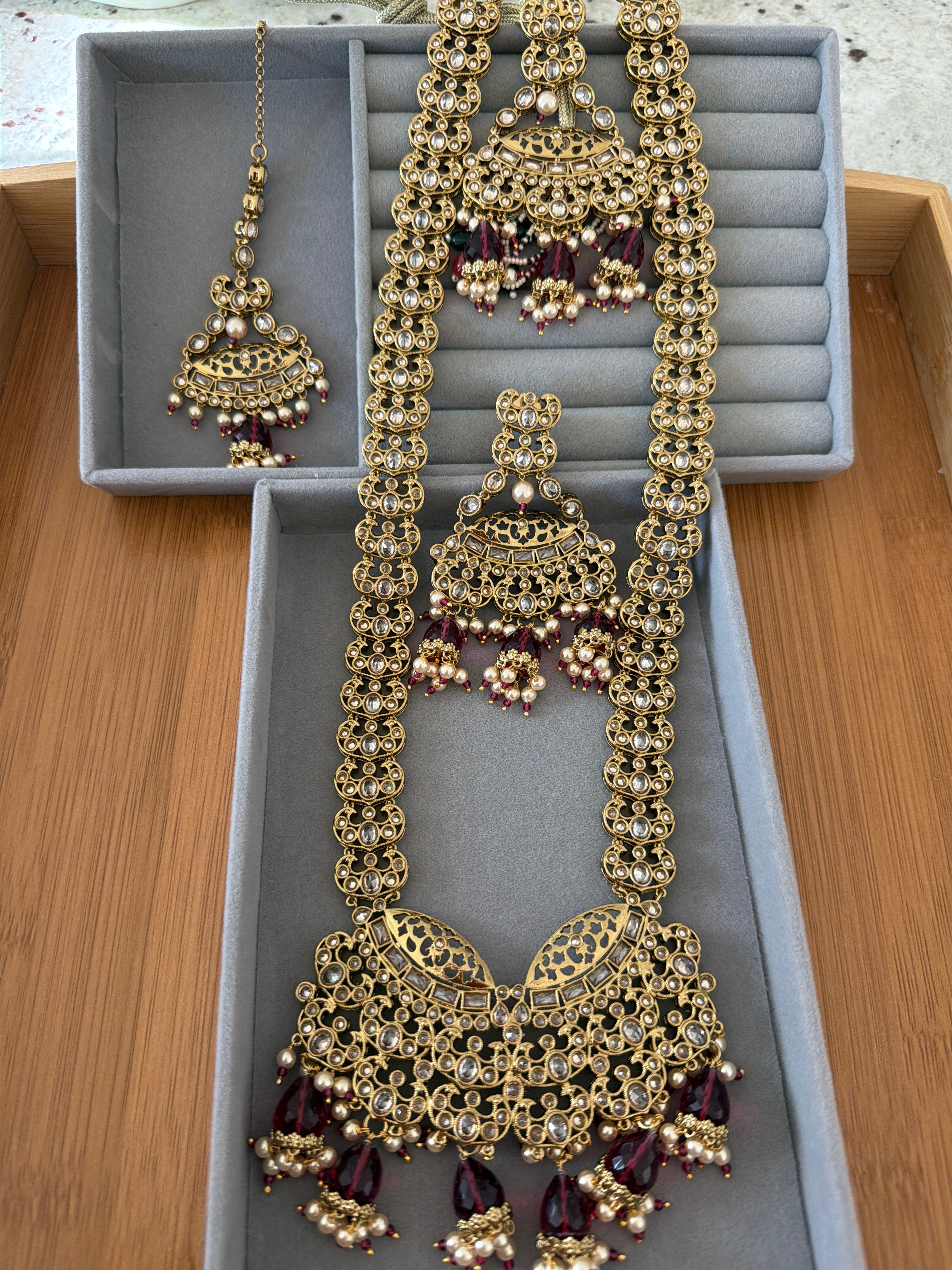 Long Necklace with earrings and Maangtika