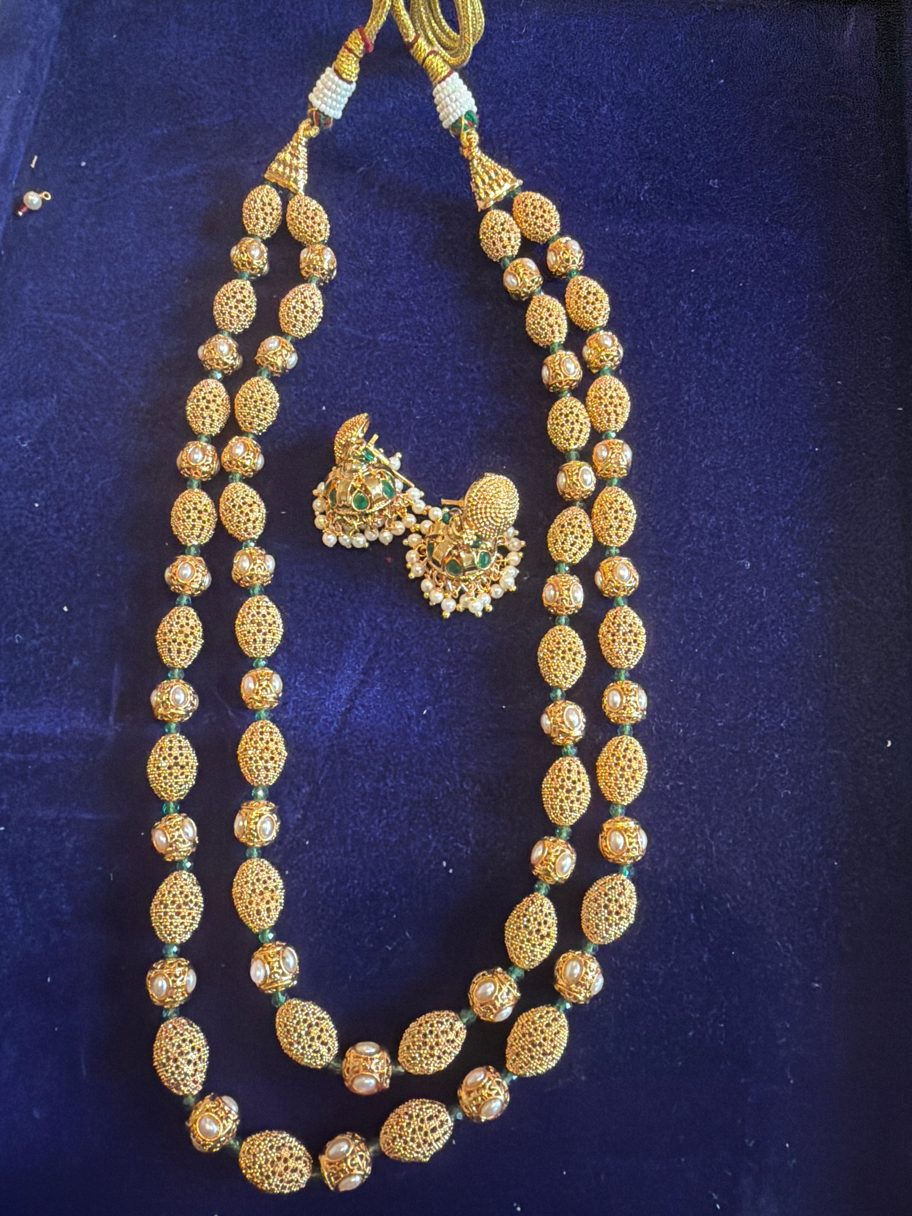 Golden egg beads necklace with pearls