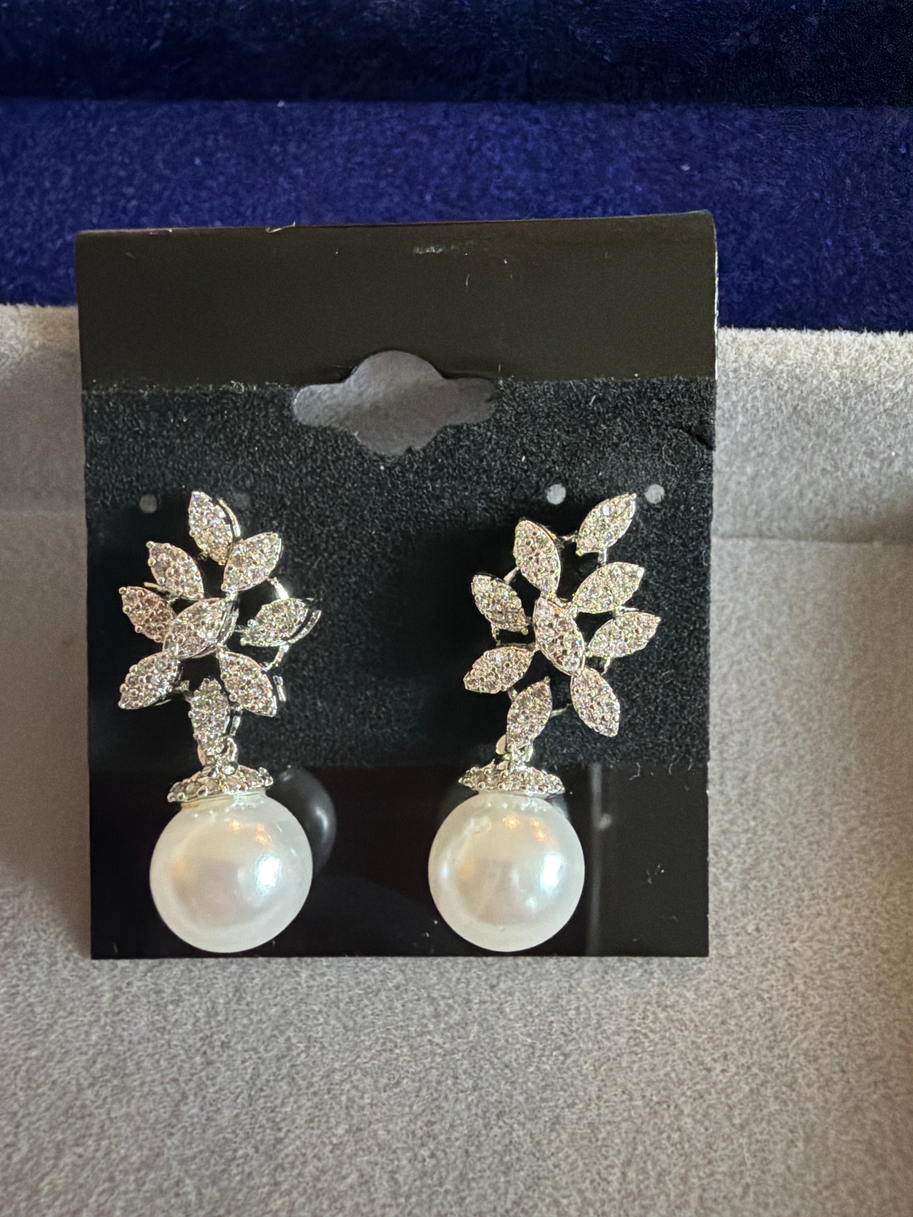 Everyday pearl and stone earring