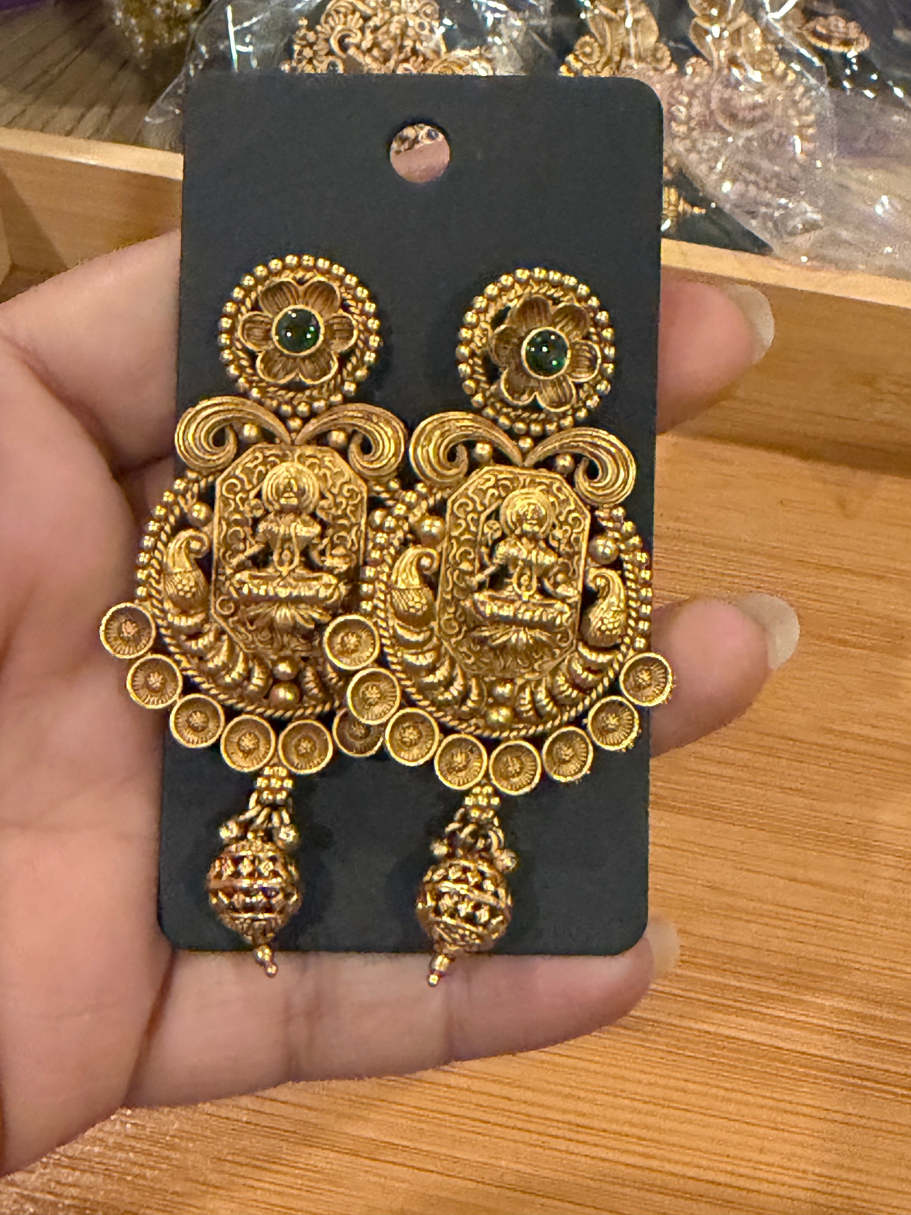 Devi Centre piece earing